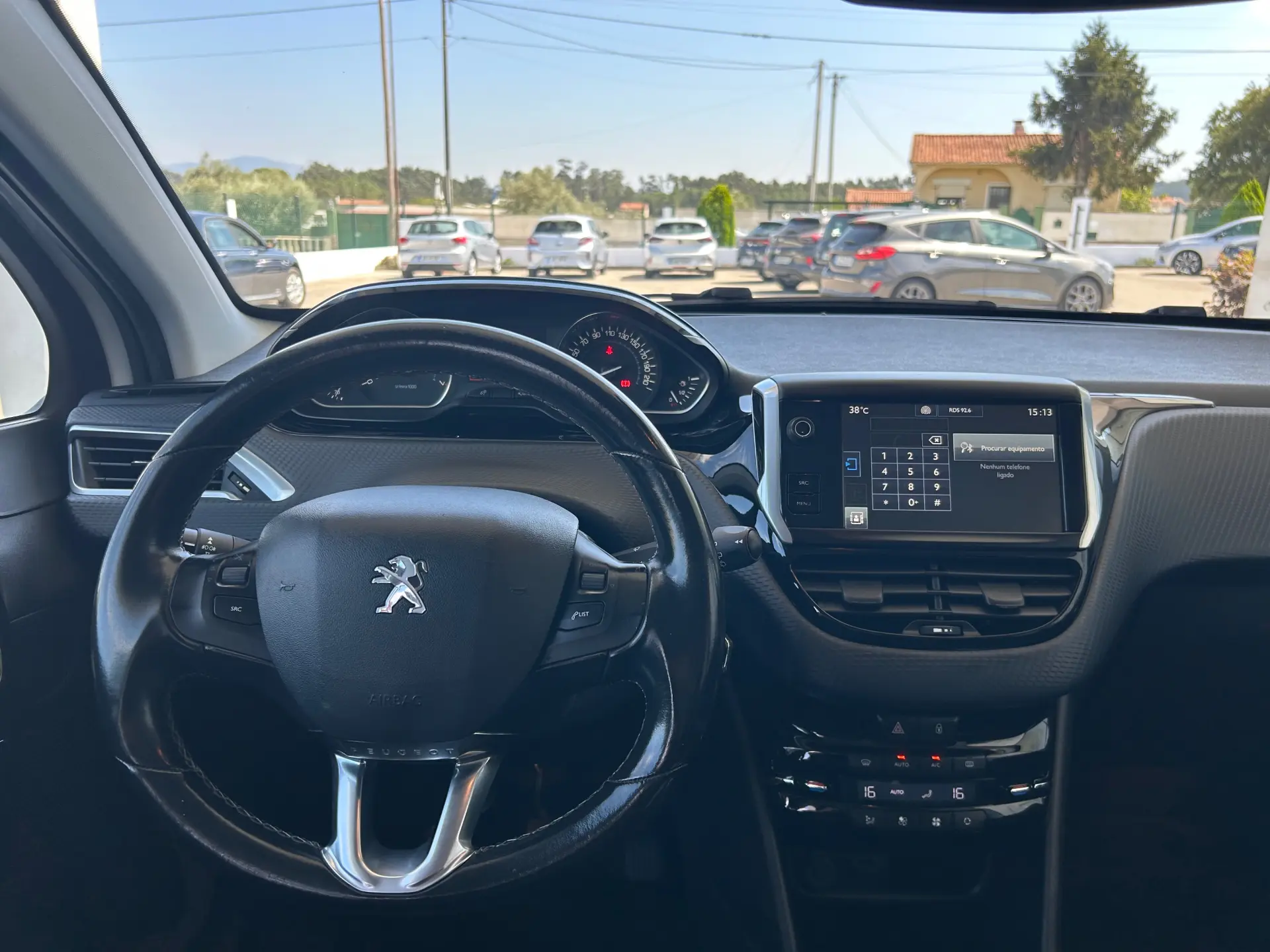 Peugeot 208 1.2 PureTech Allure 14