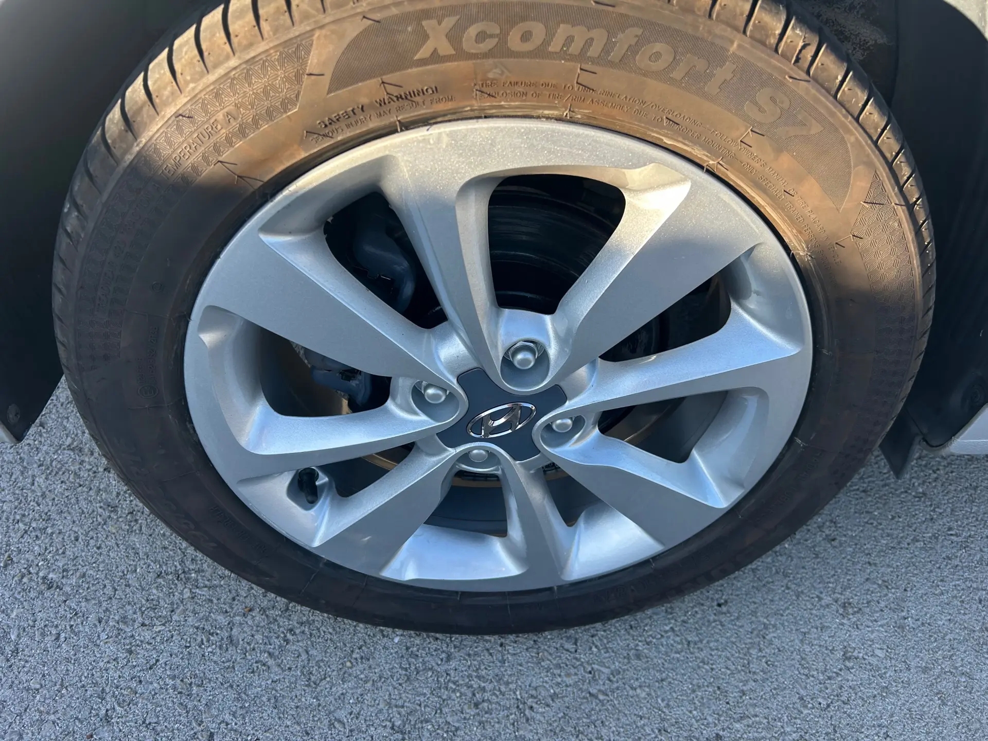 Hyundai i20 1.1 CRDi Comfort+Pack Look+JLL16 31