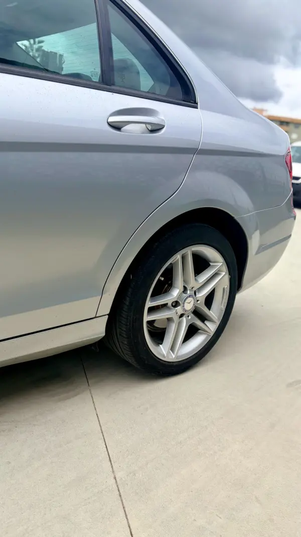 Mercedes-Benz C 200 Outro 2