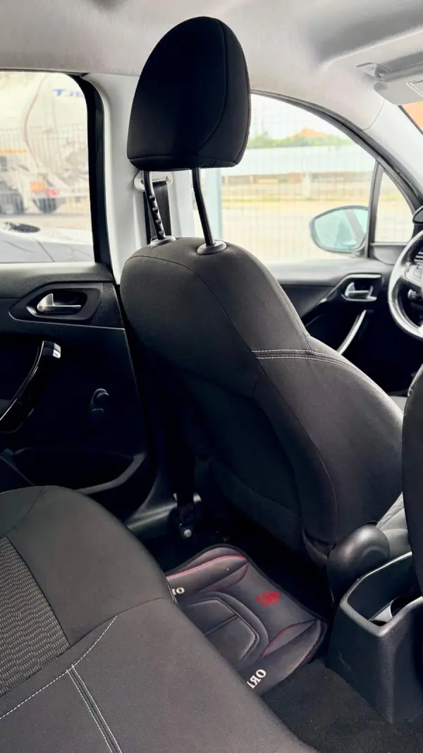 Peugeot 208 1.2 VTi Active 7