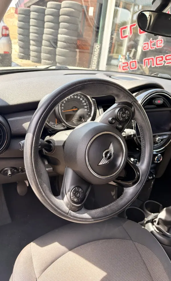MINI 3 Portas Cooper D 8