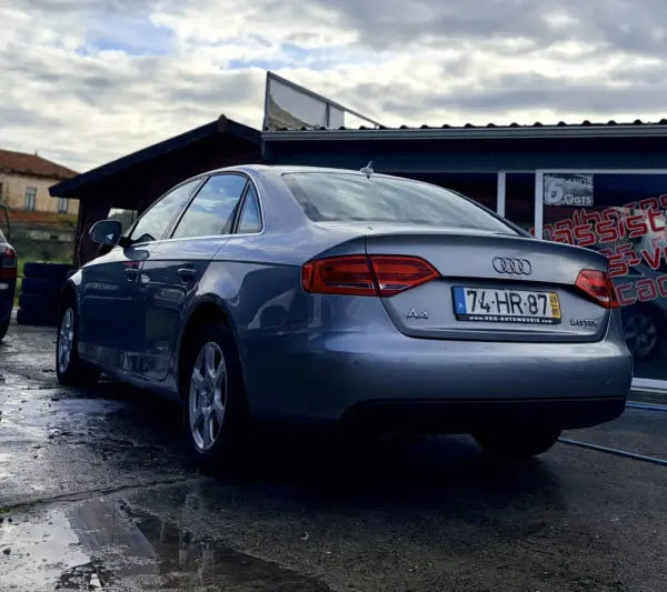 Audi A4 2.0 TDI 10
