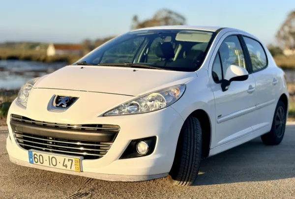 Peugeot 207 1.6 HDi 99g 12
