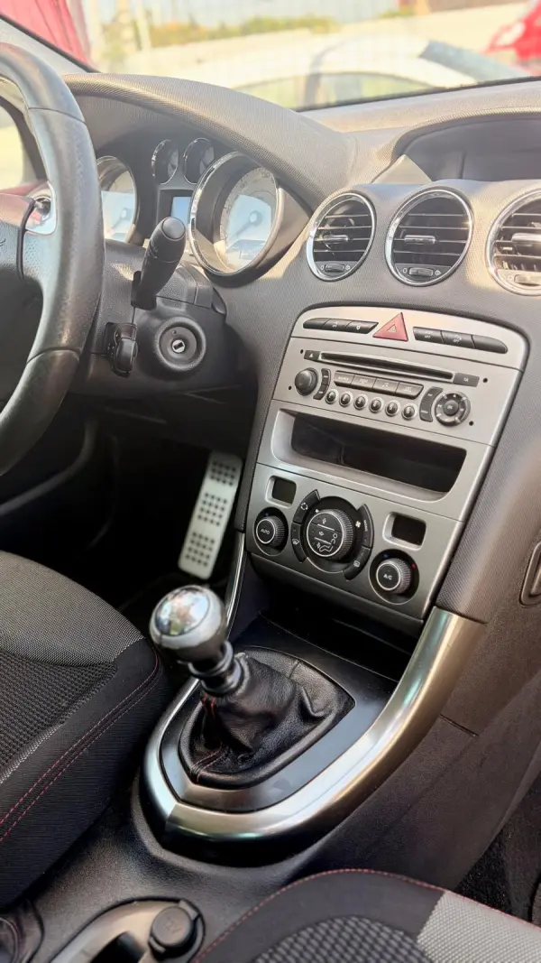 Peugeot 308 SW 1.6 e-HDi Sportium CVM6 7