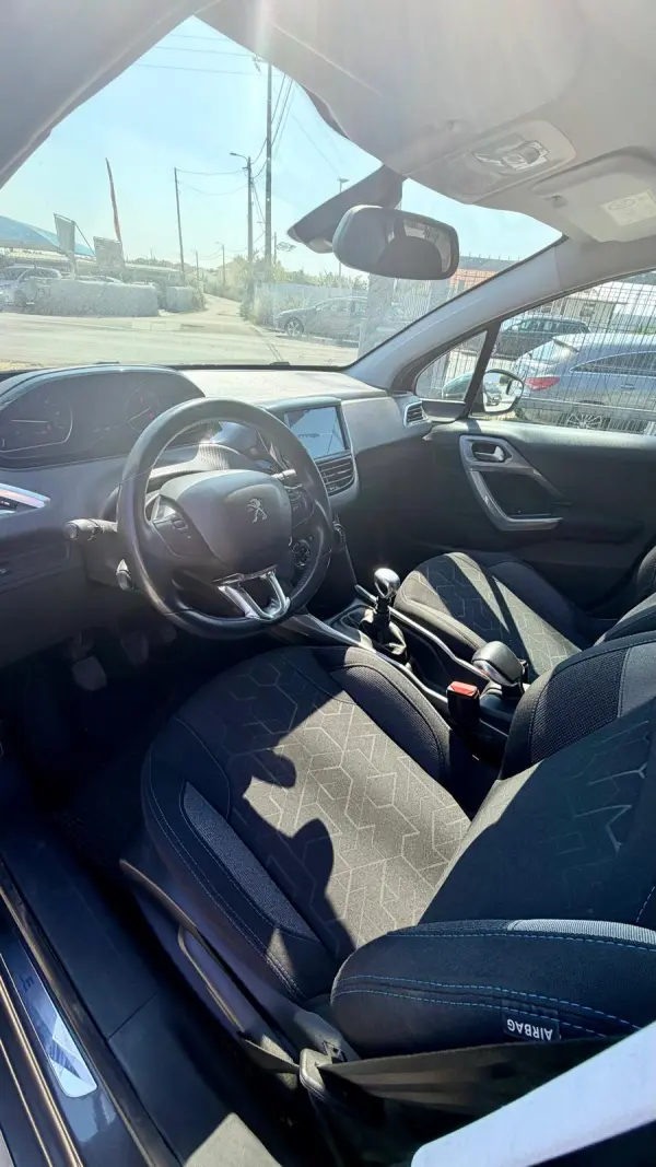 Peugeot 2008 Outro 10