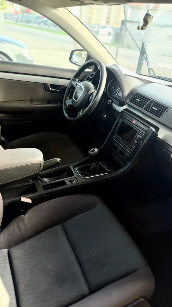 Audi A4 1.9 TDI 4