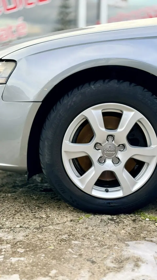 Audi A4 2.0 TDI 6