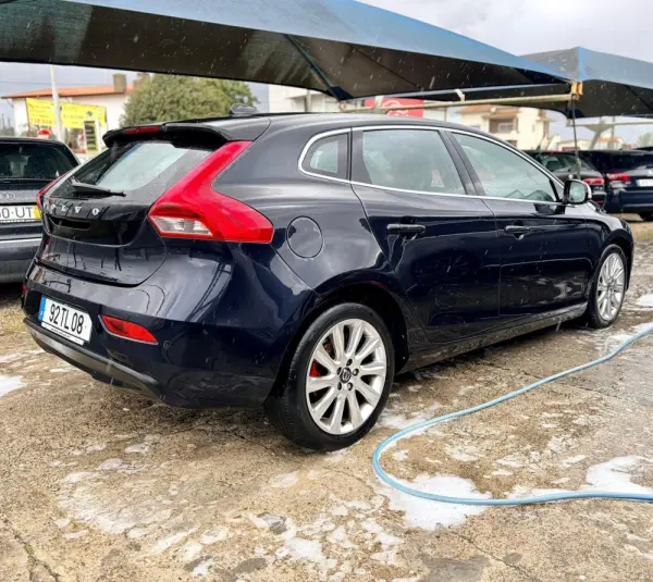 Volvo V40 D2 Momentum 13