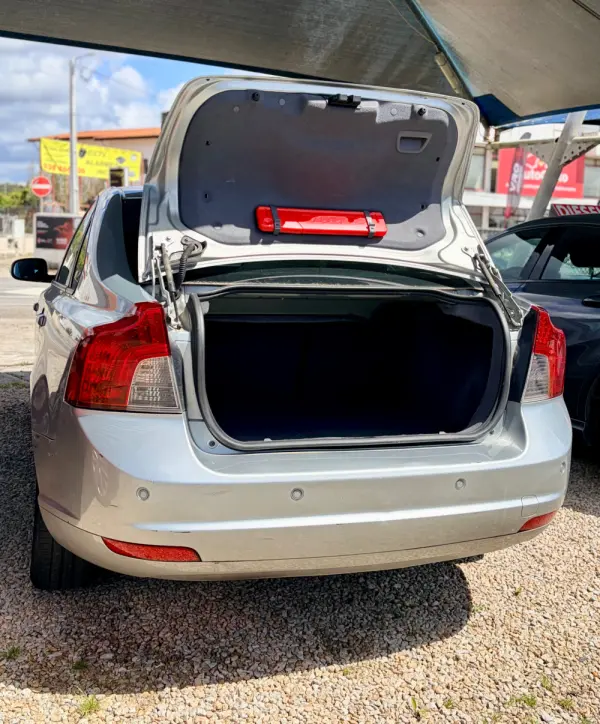 Volvo S40 Outro 8