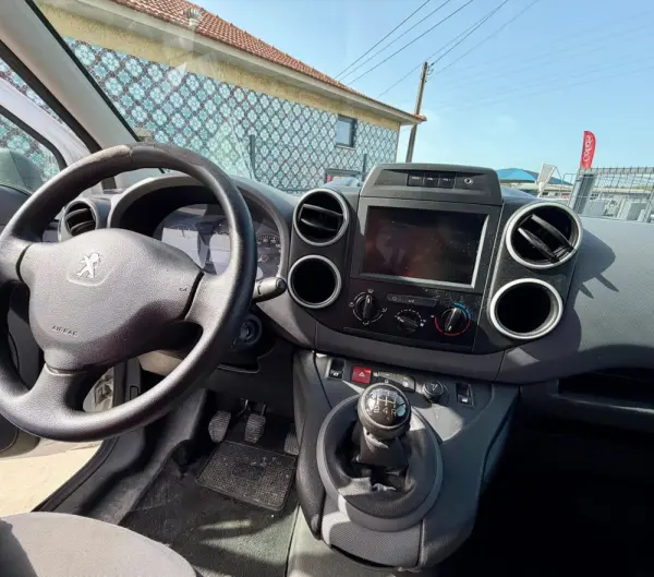 Peugeot Partner Outro 5