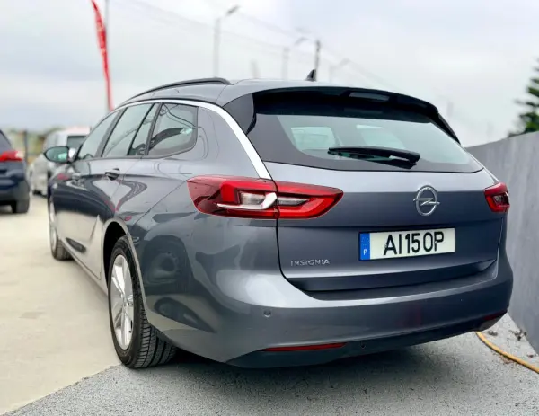 Opel Insignia Sports Tourer 2