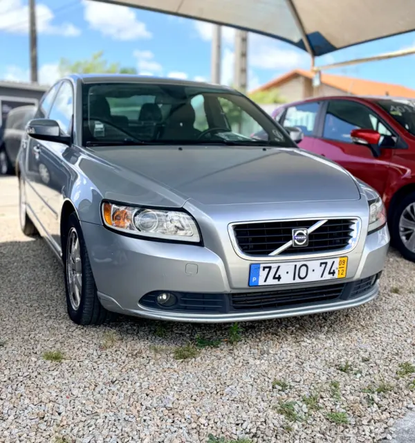 Volvo S40 Outro 4