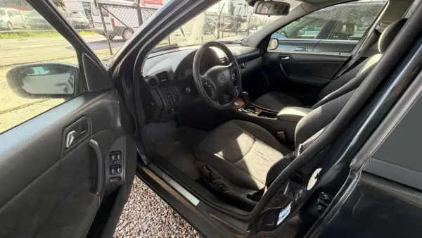 Mercedes-Benz C 220 c220 CDI 6