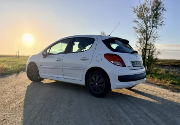 Peugeot 207 1.6 HDi 99g 7
