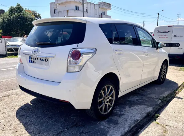 Toyota Verso 10