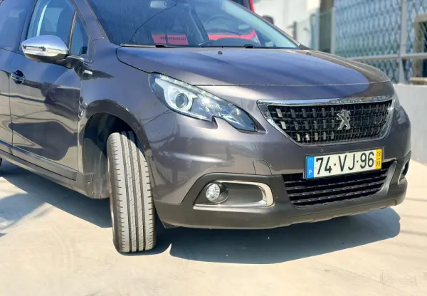 Peugeot 2008 Outro 2