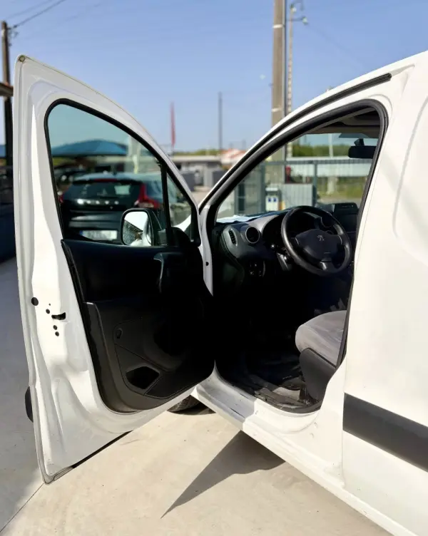 Peugeot Partner Outro 9