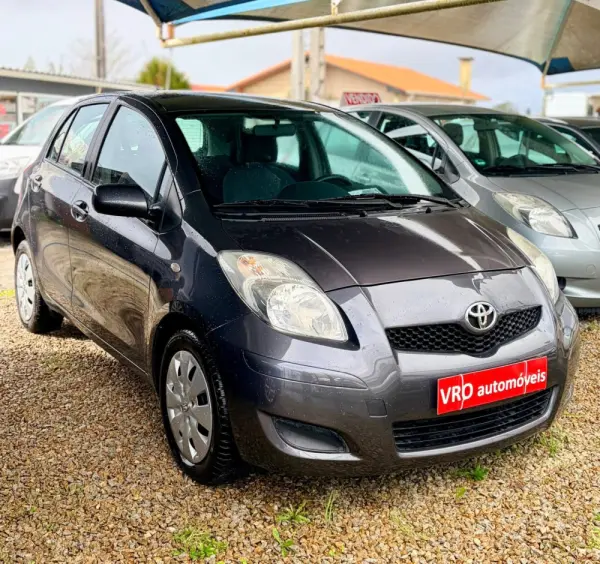 Toyota Yaris 1.4 D-4D Sol+VSC 1