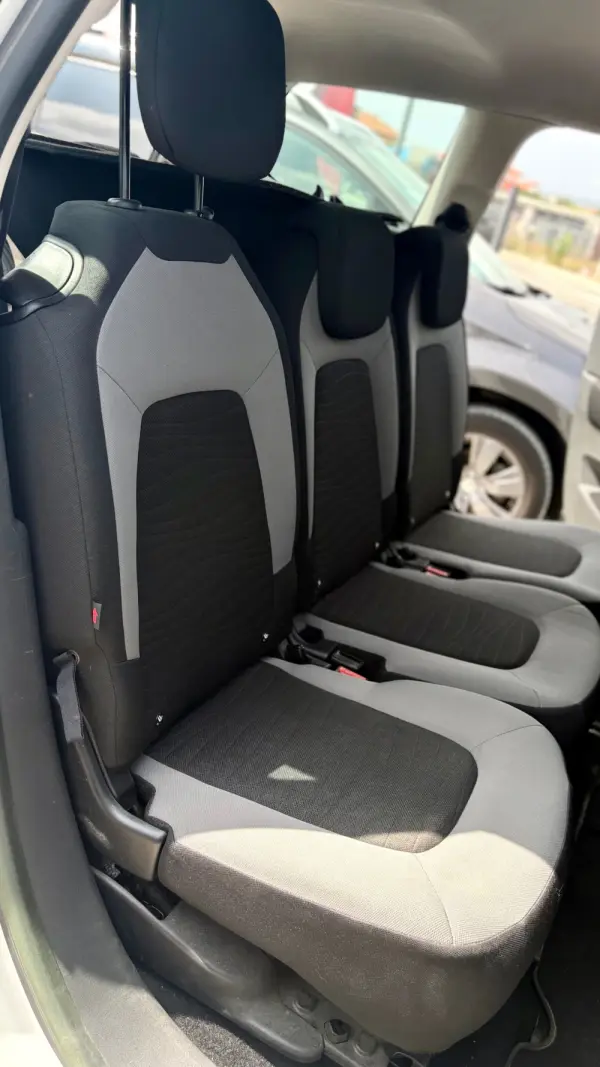 Citroen C4 Grand Picasso 1.6 e-HDi Seduction 10
