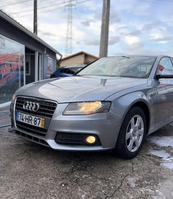 Audi A4 2.0 TDI 9