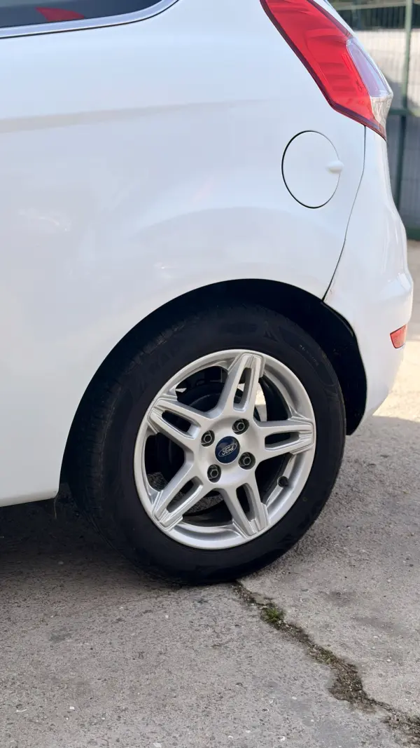 Ford Fiesta FIESTA VI 6