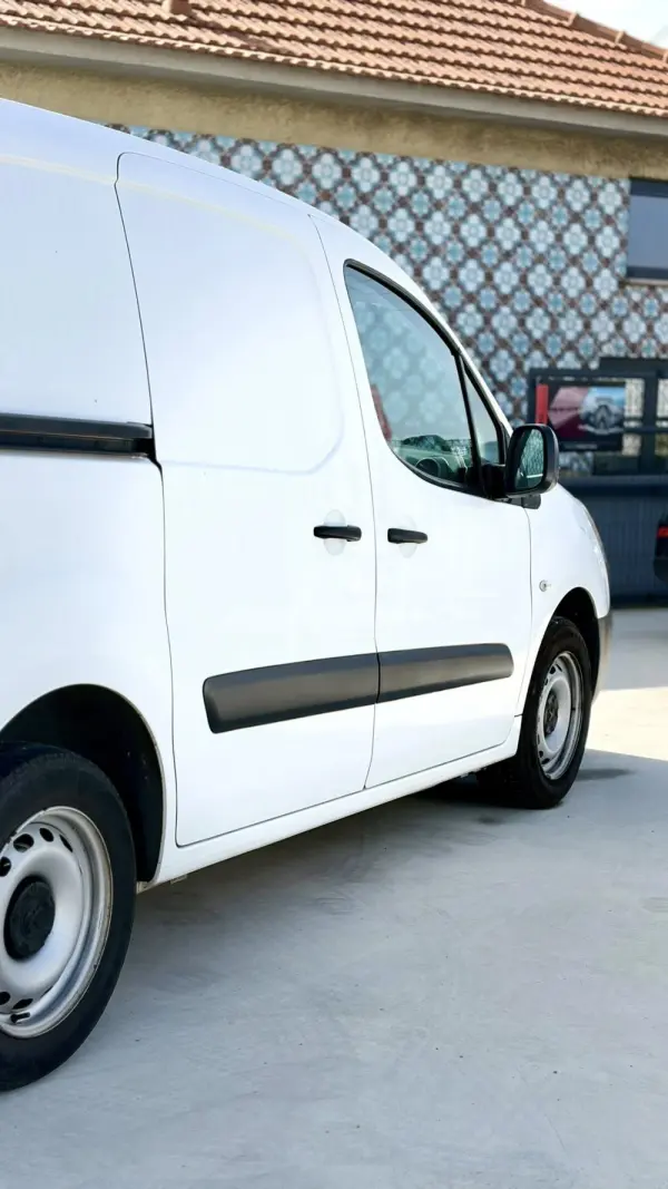 Peugeot Partner Outro 10