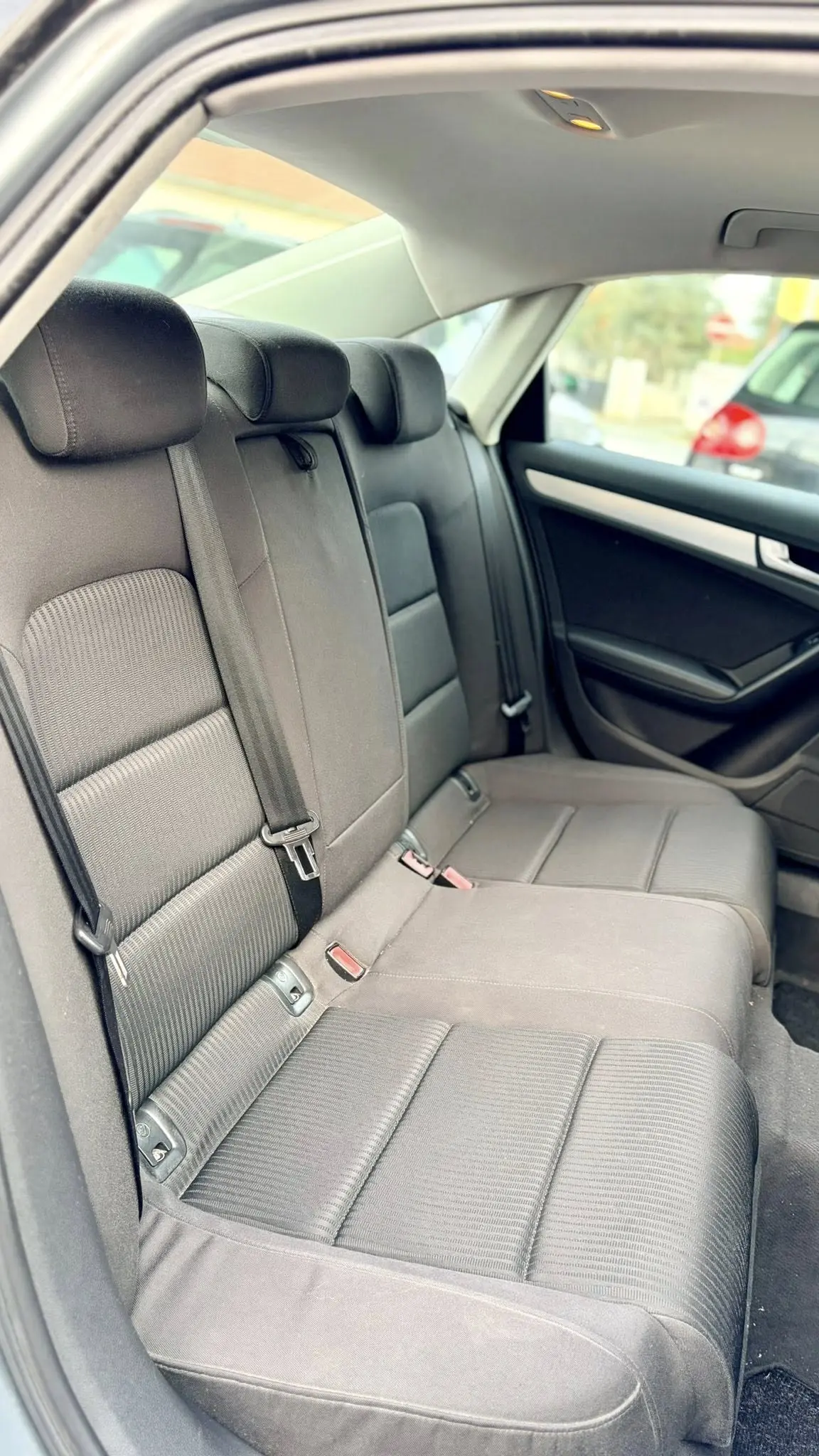 Audi A4 2.0 TDI 11