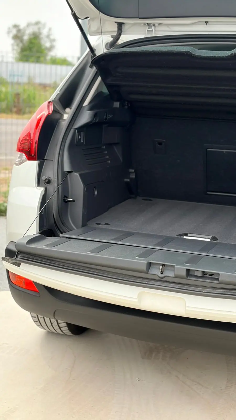 Peugeot 3008 Outro 9