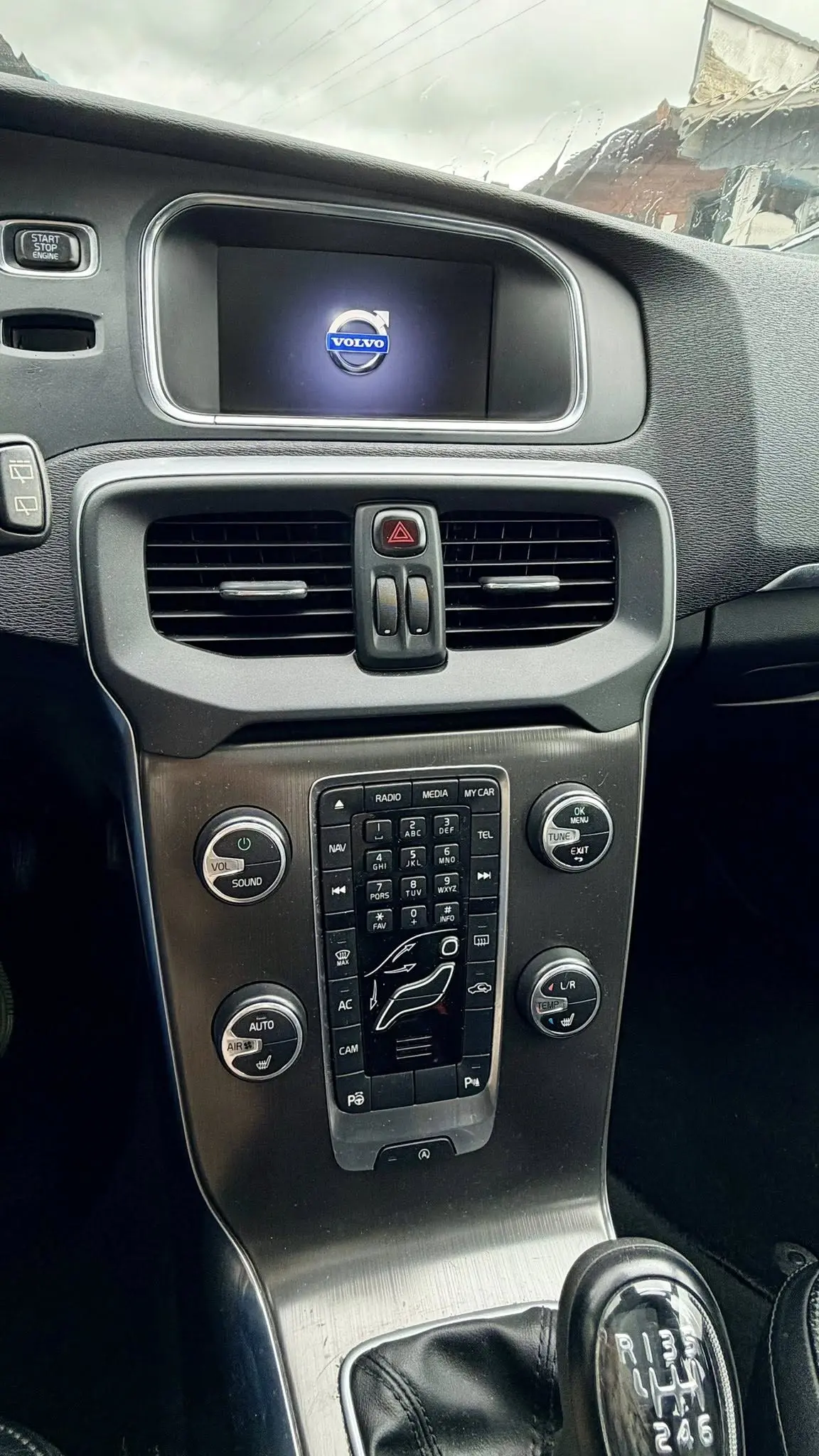 Volvo V40 D2 Momentum 15