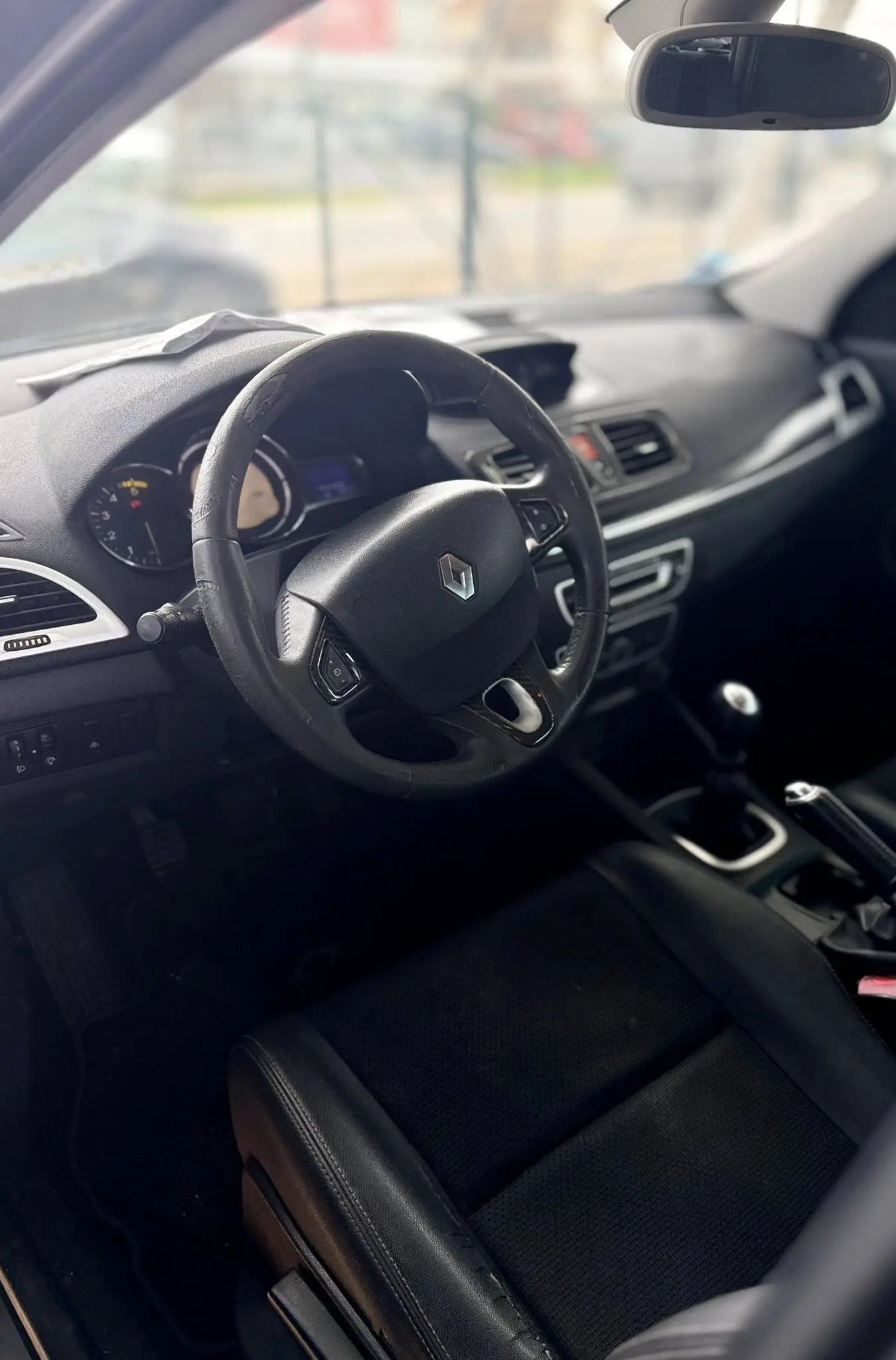Renault Mégane Outro 2