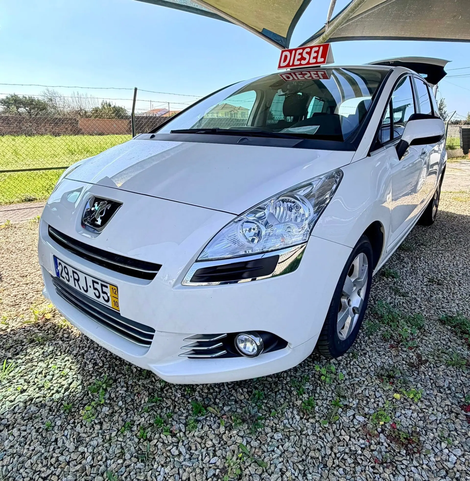 Peugeot 5008 1.6 E-HDi 7L Allure 2-Tronic 1