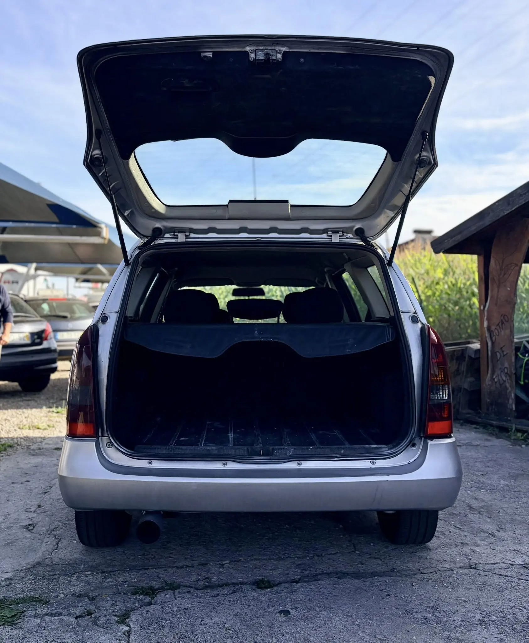 Opel Astra Caravan Outro 5