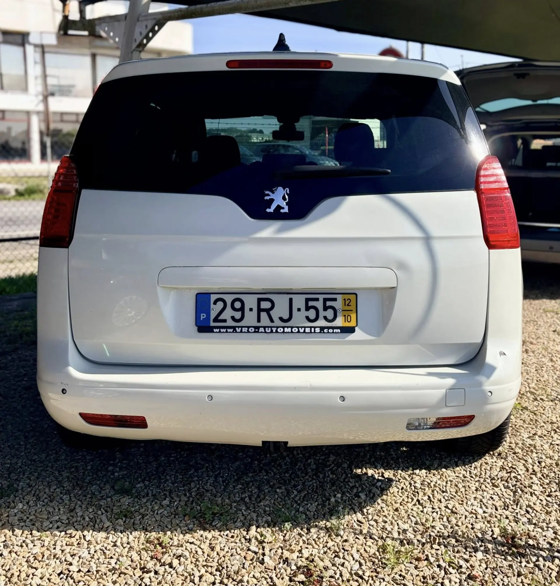 Peugeot 5008 1.6 E-HDi 7L Allure 2-Tronic 8