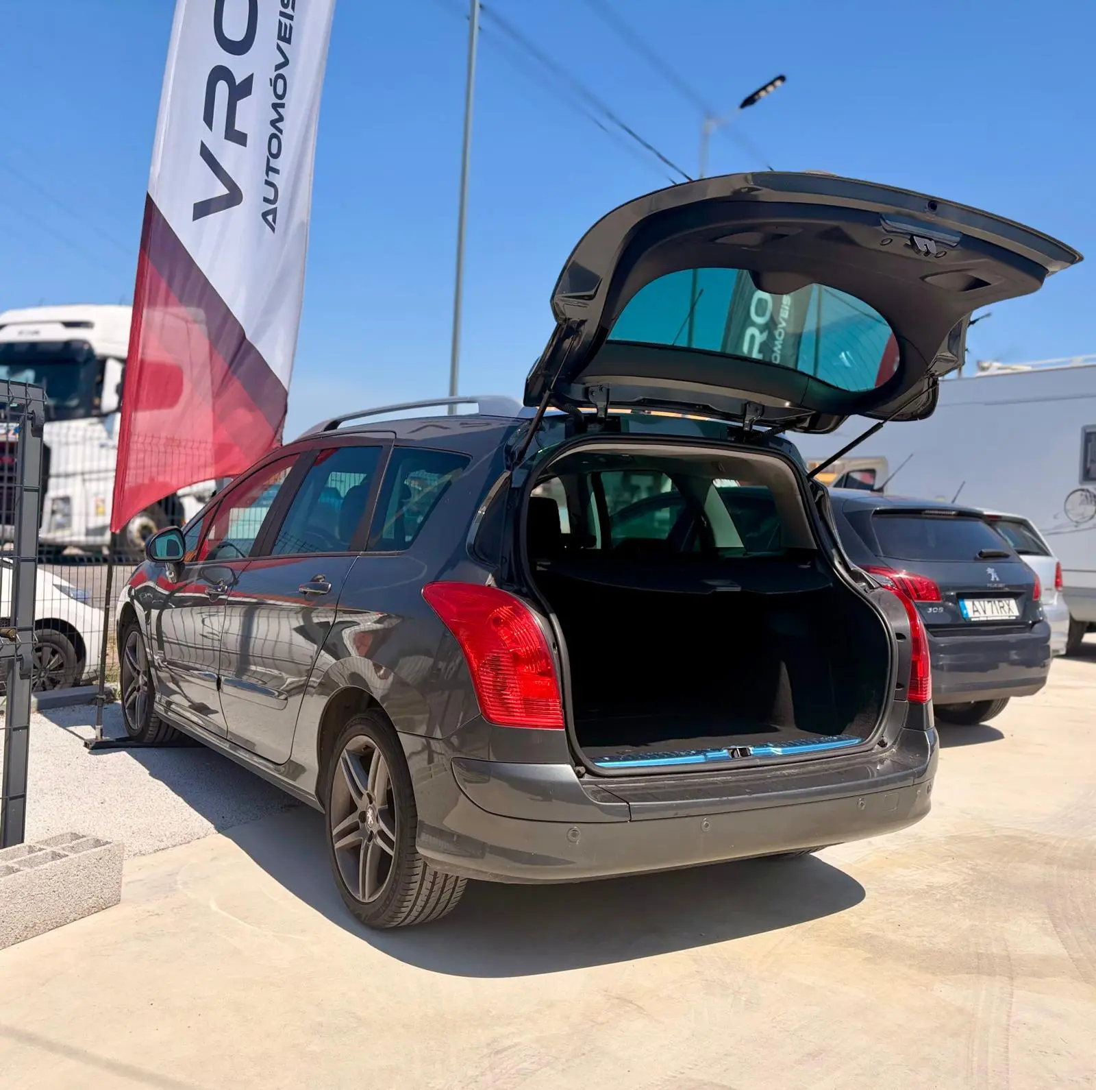Peugeot 308 SW 1.6 e-HDi Sportium CVM6 14