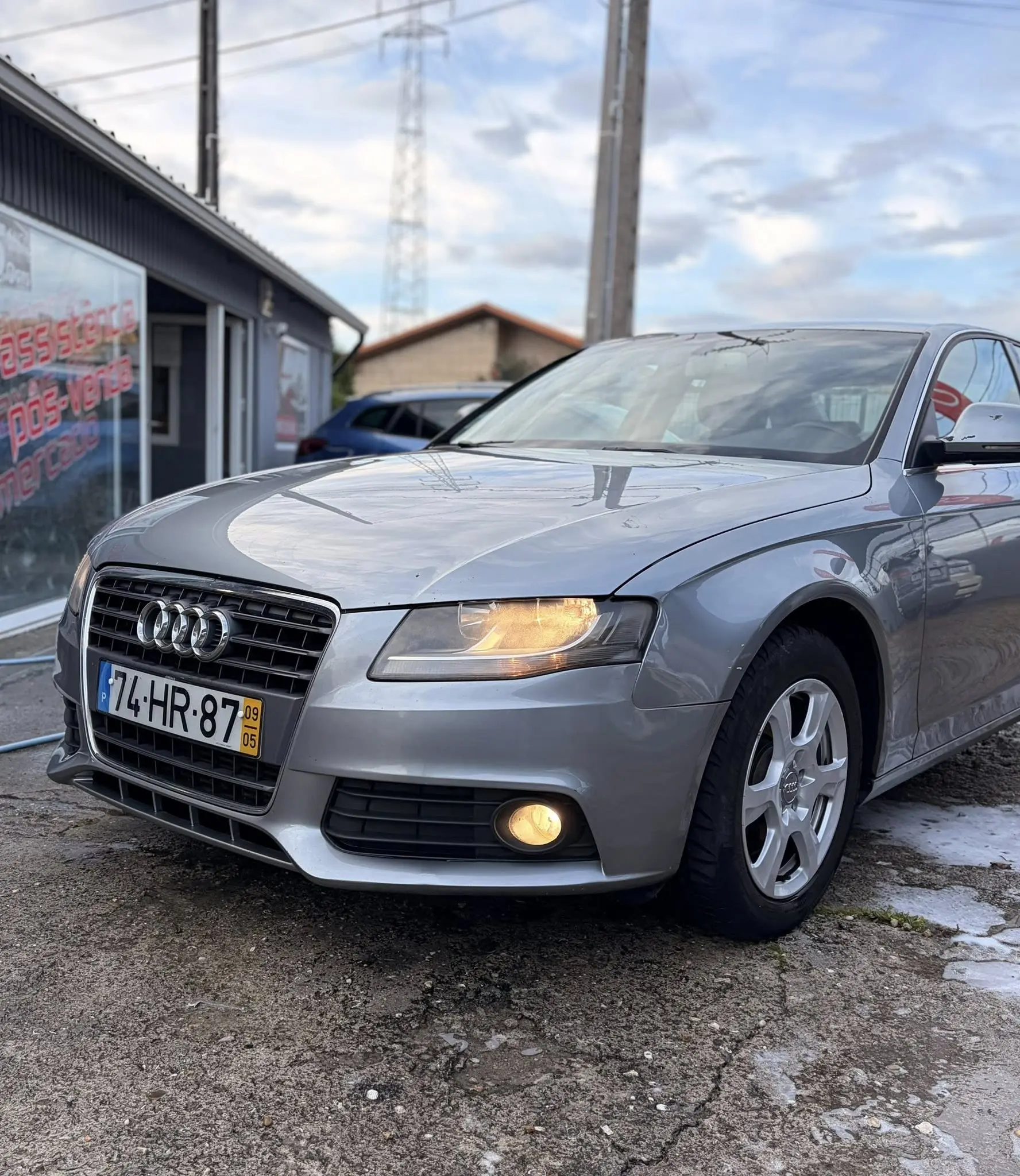 Audi A4 2.0 TDI 9