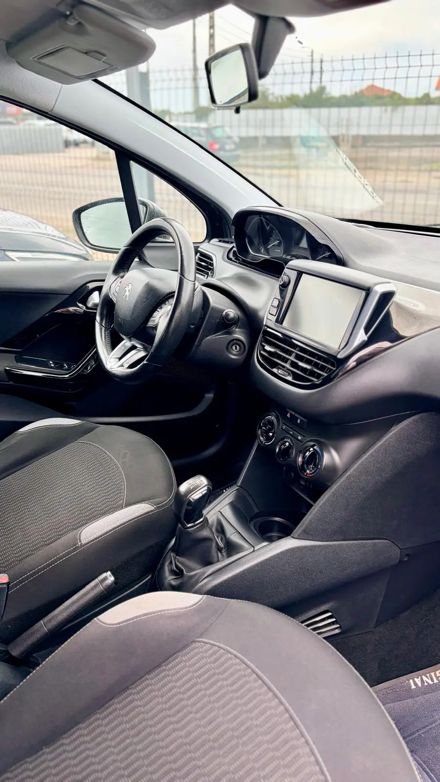 Peugeot 208 1.2 VTi Active 6