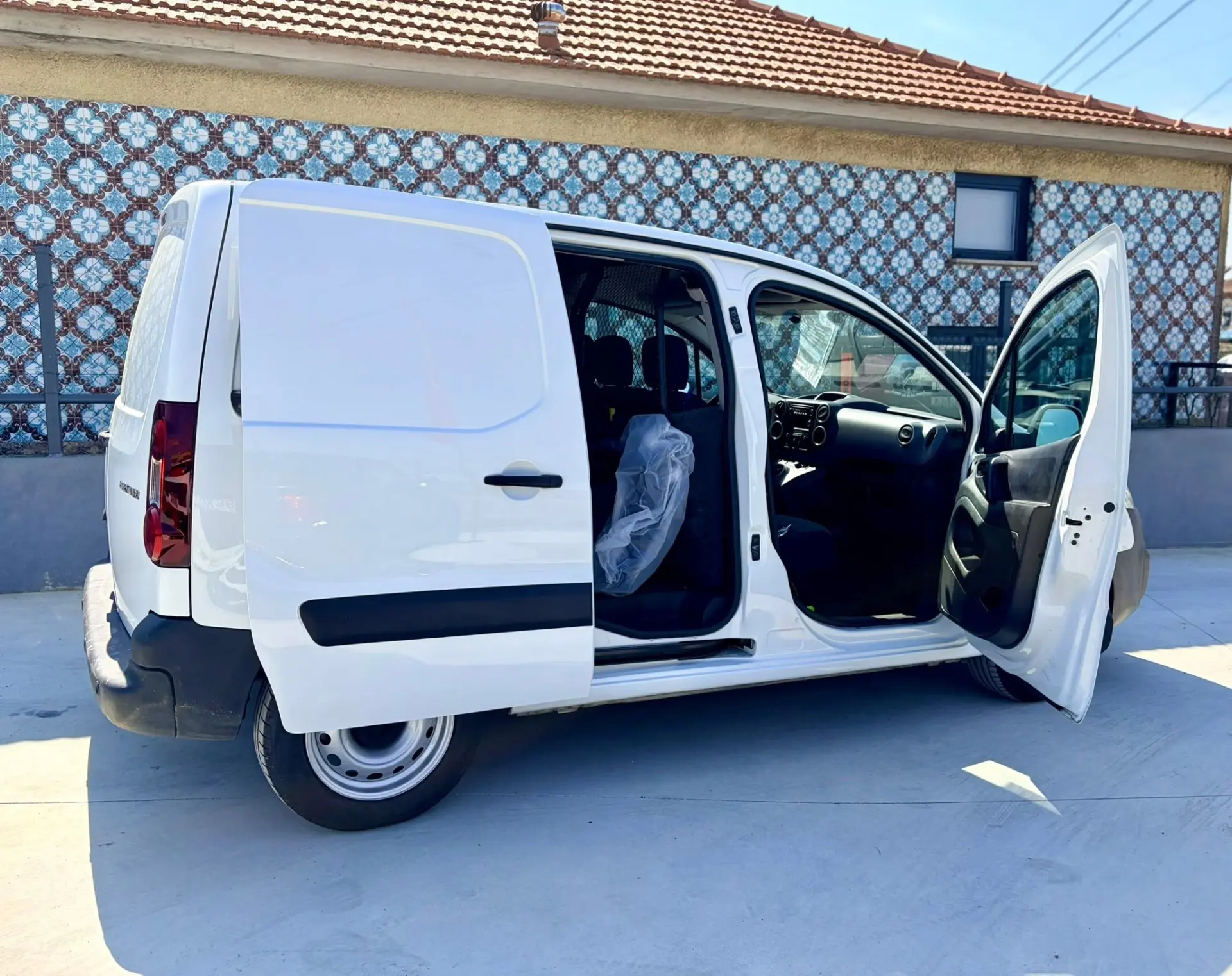 Peugeot Partner 8