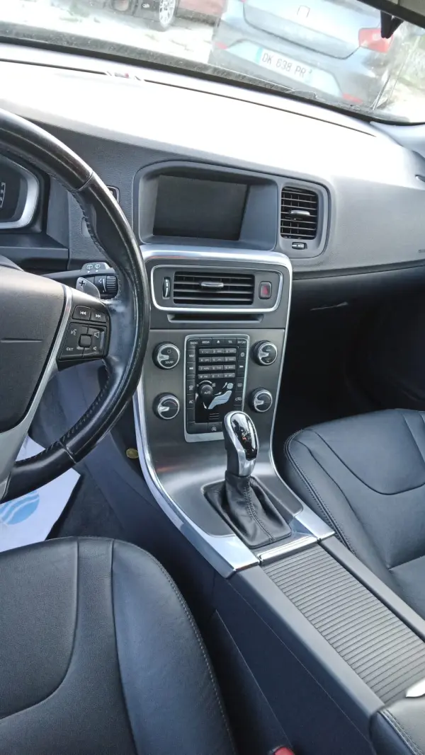 Volvo V60 2.0 D4 Summum Geartronic 7