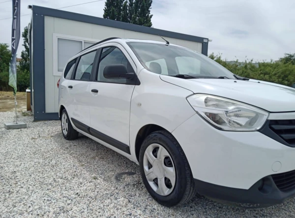 Dacia Lodgy 1.2 TCe Confort+ 7L 2