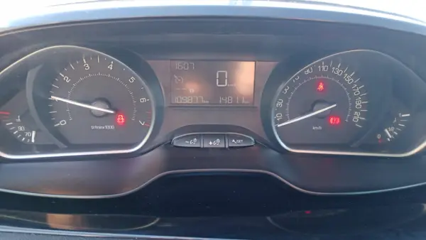 Peugeot 208 PureTech 82 Active 9