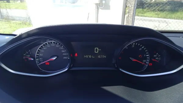 Peugeot 308 1.6 BlueHDi Allure 12