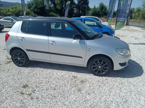 Skoda Fabia Outro 3