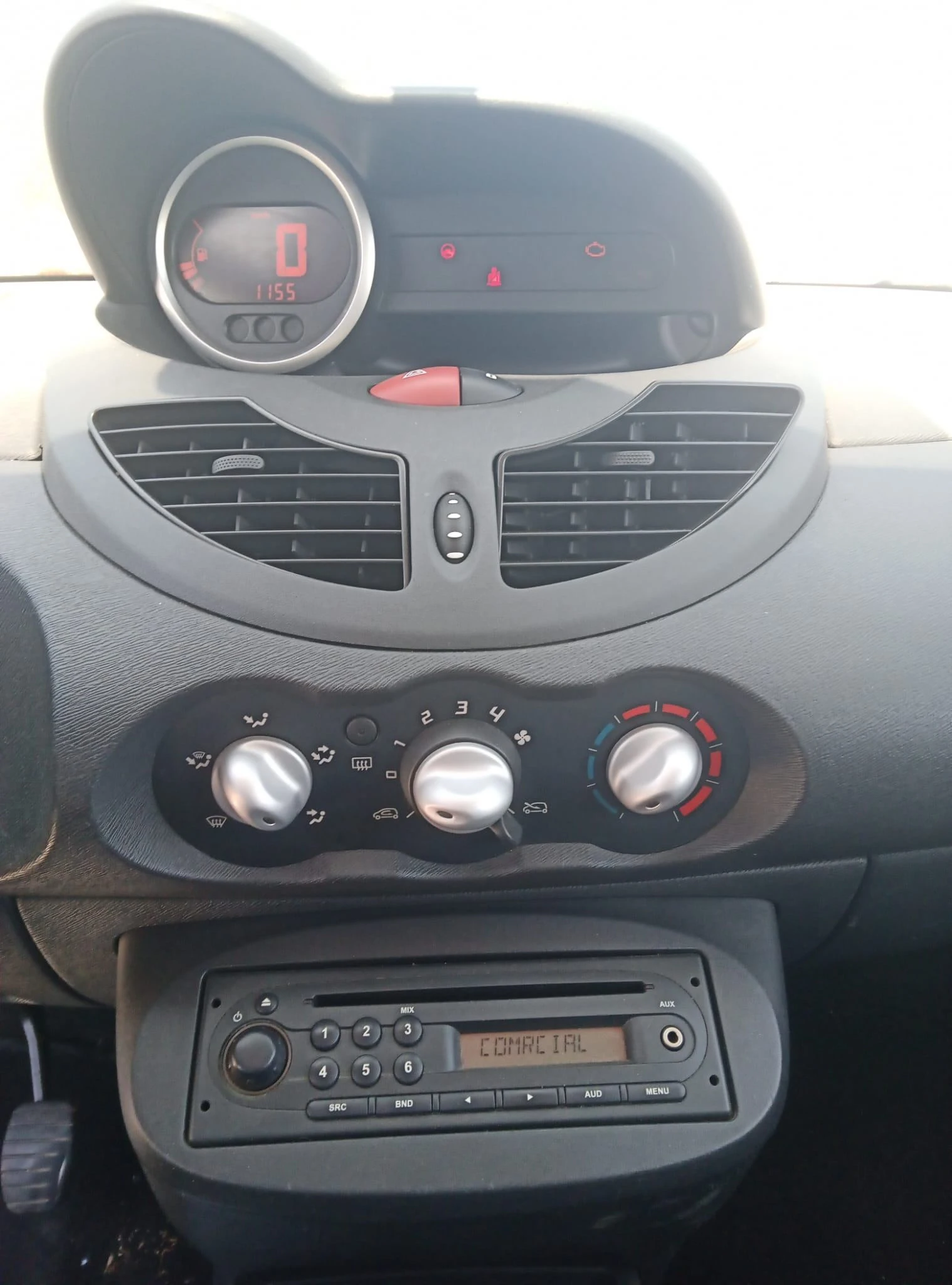 Renault Twingo 1.5 dCi Initiale 7