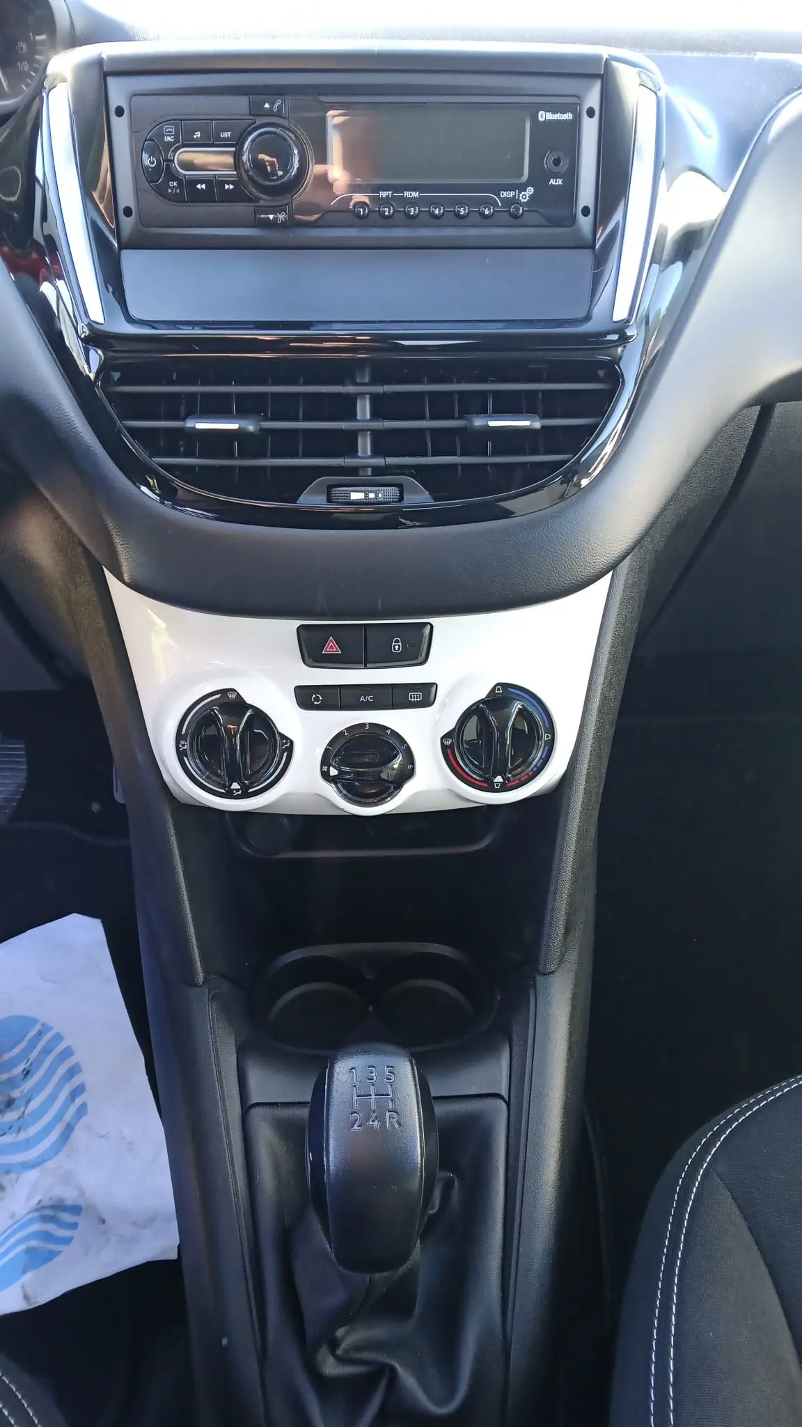 Peugeot 208 PureTech 82 Active 10