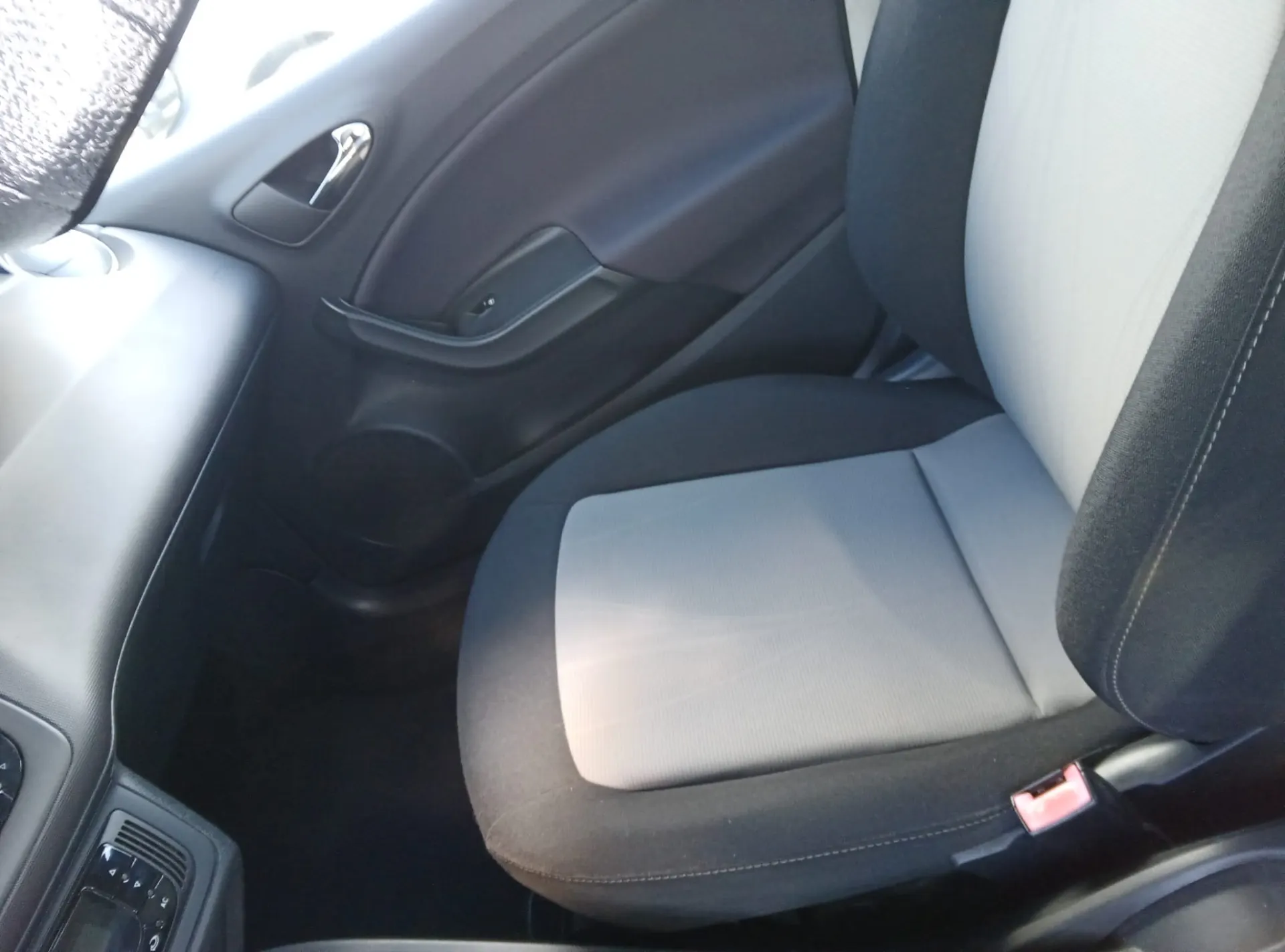 SEAT Ibiza 1.6 TDI Style 8