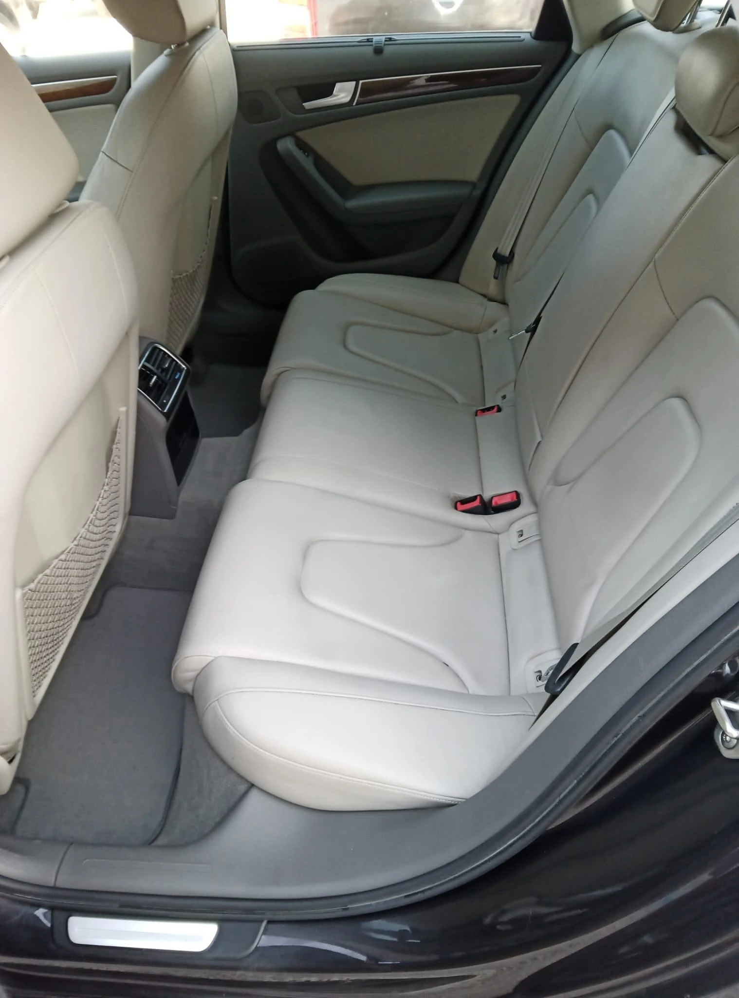 Audi A4 Avant 2.0 TDI exclusive 13