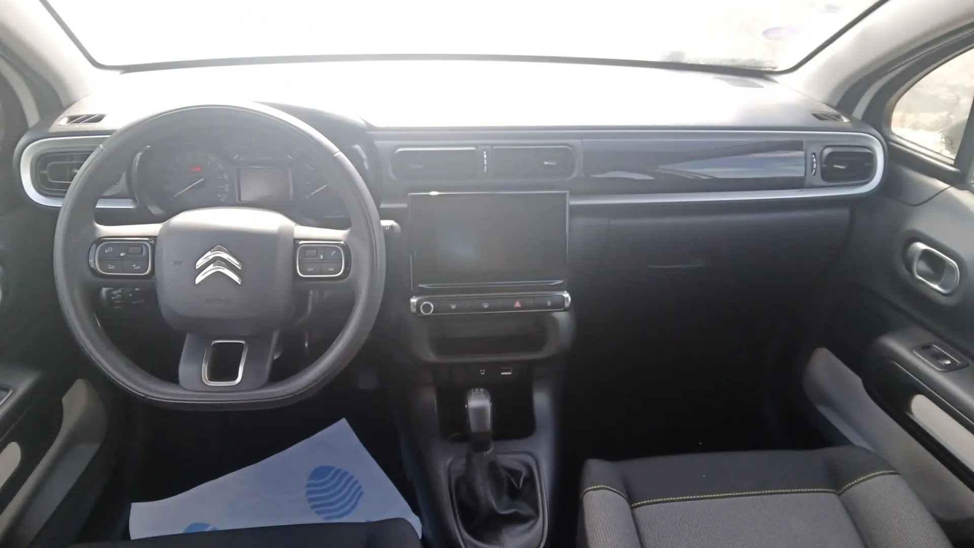 Citroen C3 1.2 PureTech Shine 7
