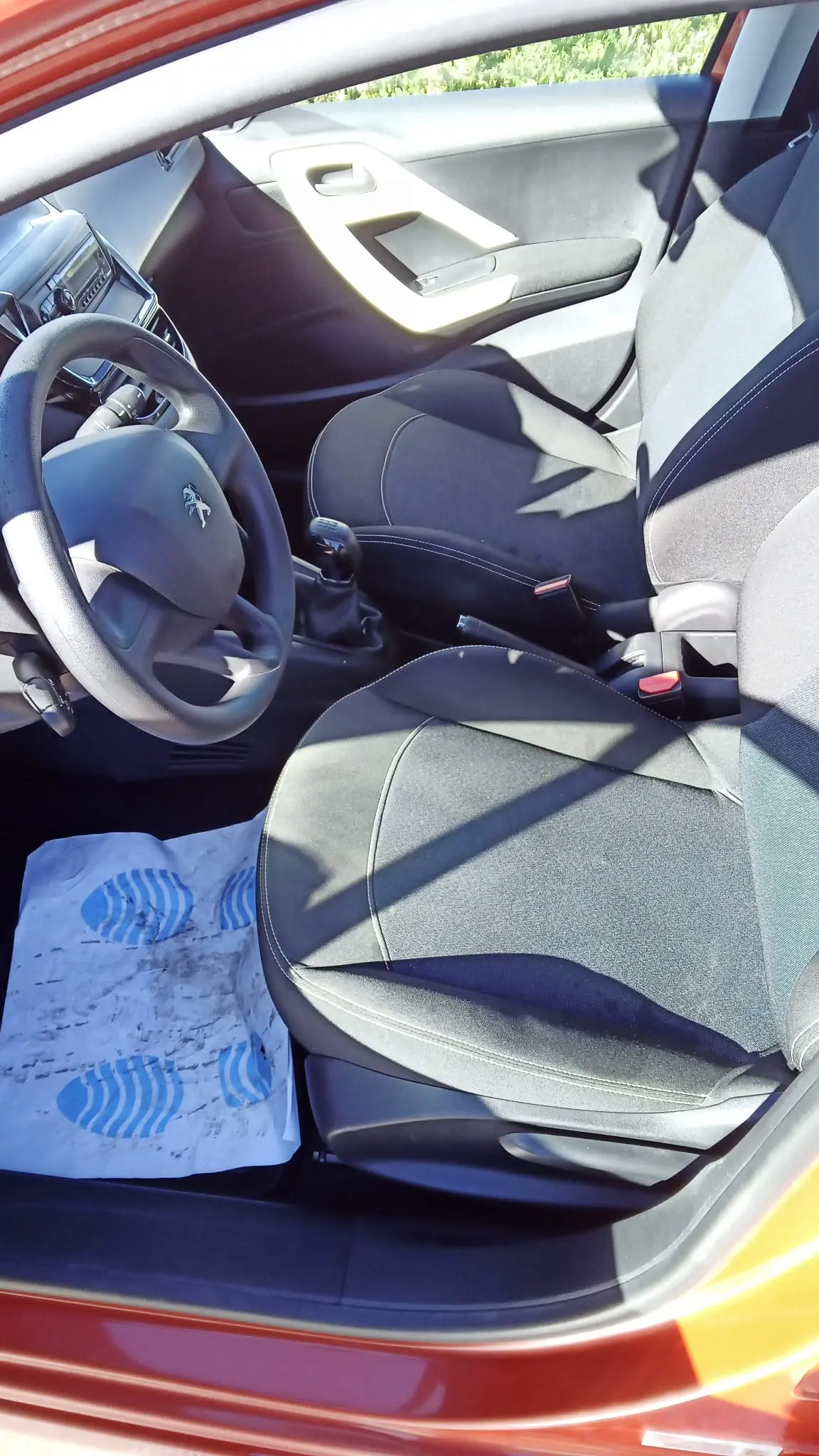 Peugeot 208 PureTech 82 Active 8