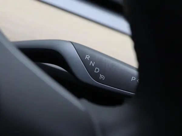 Tesla Model 3 Standard RWD 27