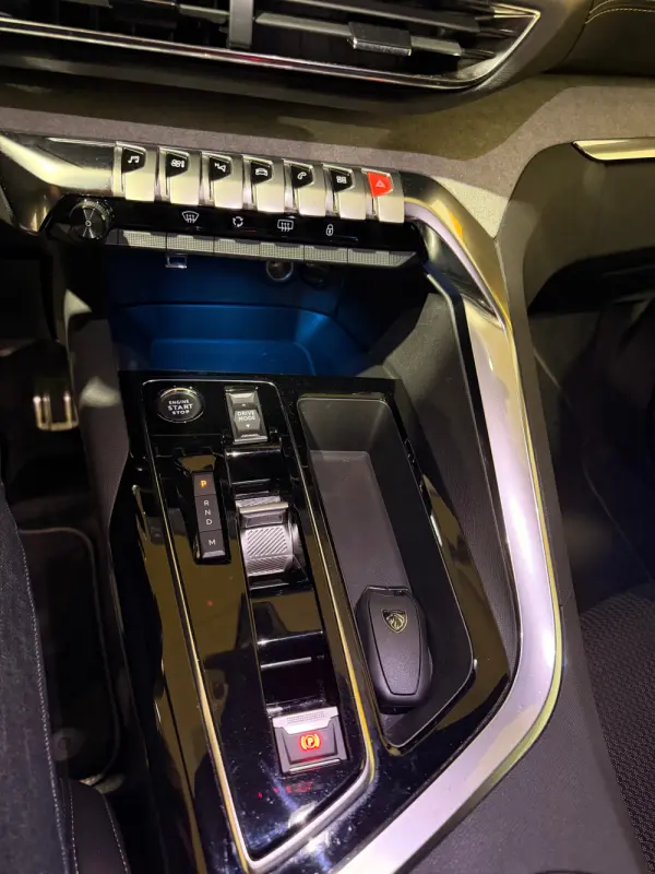 Peugeot 5008 BlueHDI 130 EAT8 GT 15